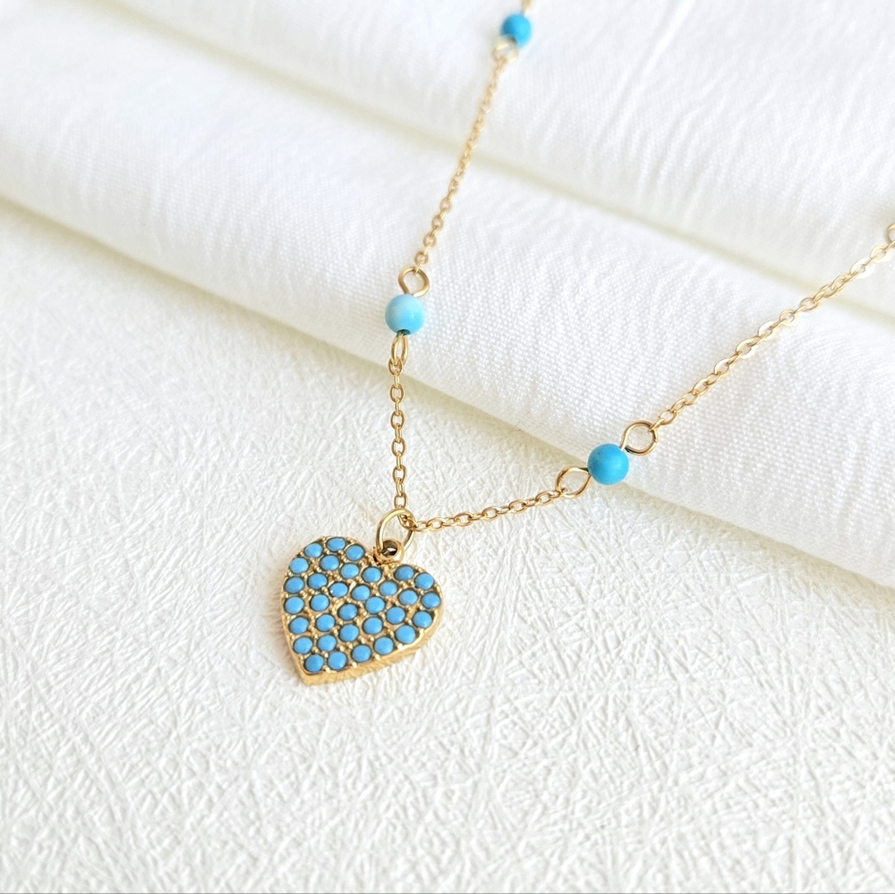 NEW Gold Tone Turqouise Beaded Chain & Stone Heart Necklace